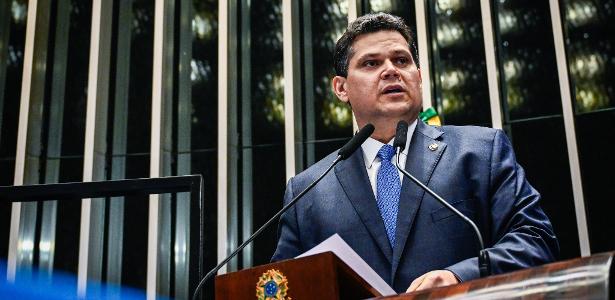 Alcolumbre se inspira em Barroso para reduzir penas do 8/1 