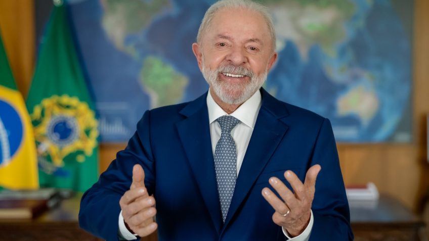 Lula volta a usar discurso divisionista do “nós contra eles”