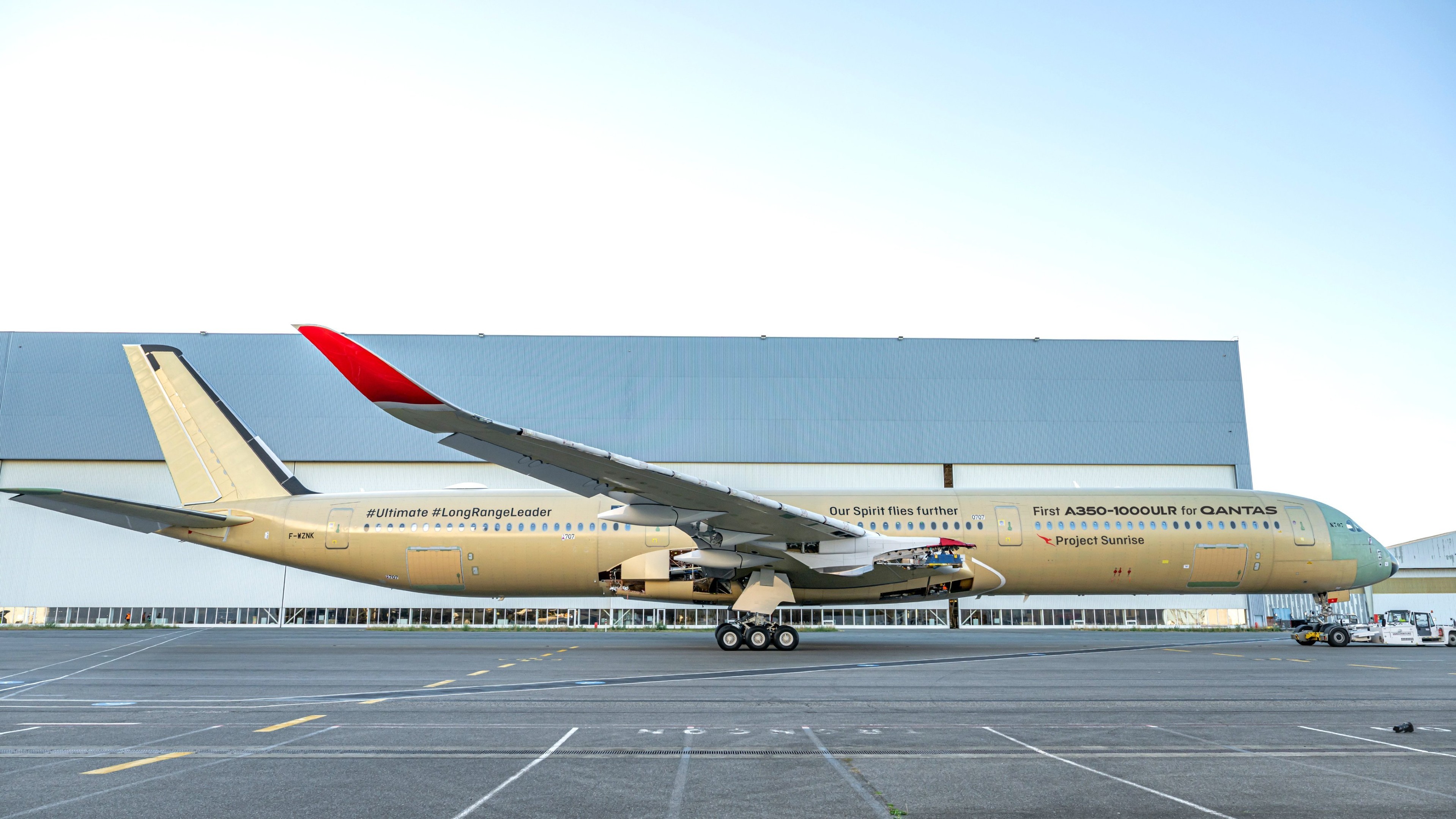 Avião que fará voo mais longo do mundo tem quarto, cama e TV de 32 G1