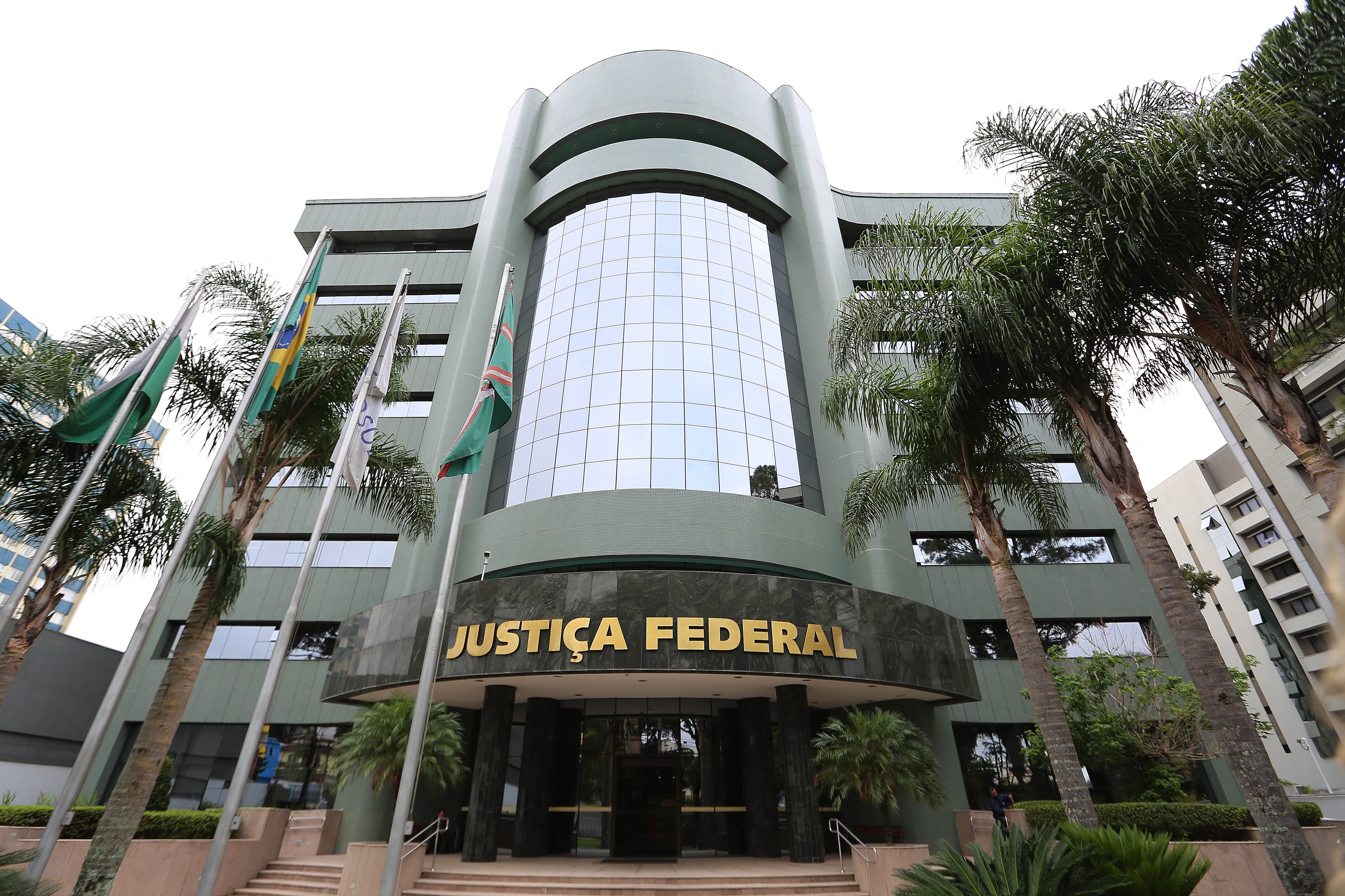 Vara de Curitiba que cuidou da Lava Jato é alvo de operação G1