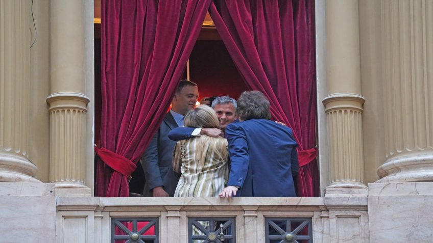 Martin Menem toma posse como presidente da Câmara da Argentina
