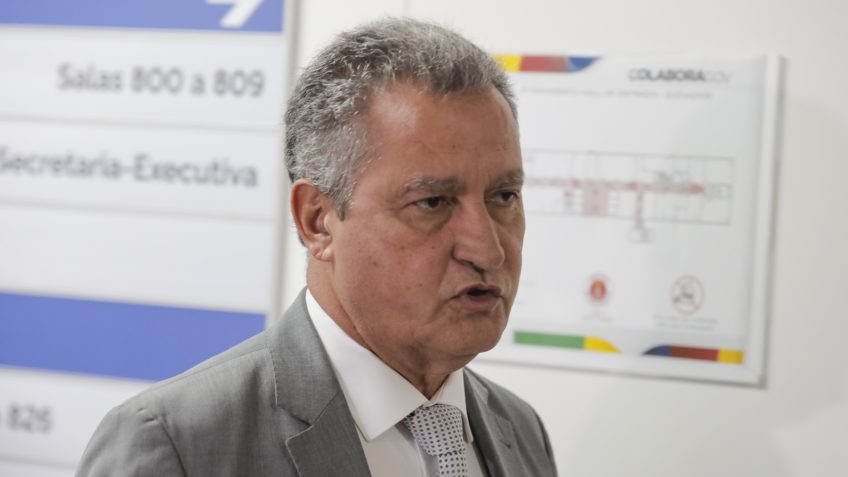 Agenda de Lula e Vorcaro foi institucional, diz Rui Costa