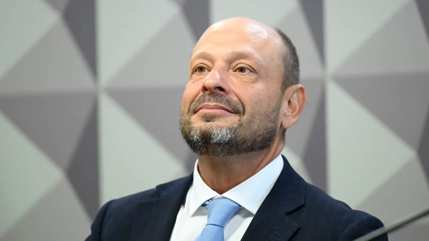 Reclamações levam INSS a não renovar acordo com Master