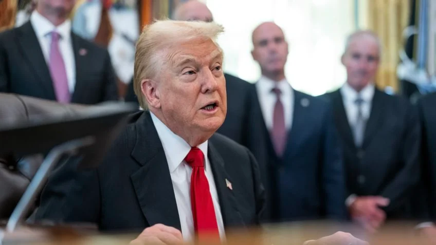É possível um novo julgamento , questiona Trump sobre tarifas