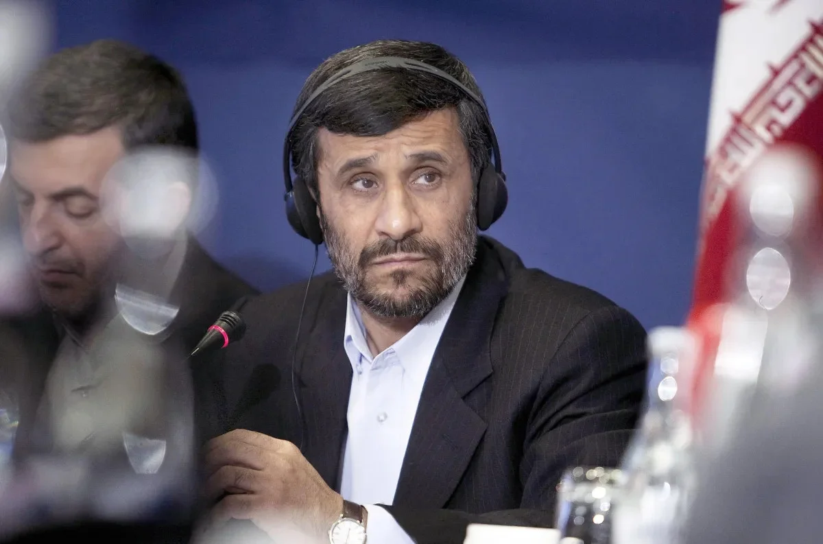 Ex-presidente do Irã, Mahmoud Ahmadinejad, é morto após ataques, diz agência iraniana abc+