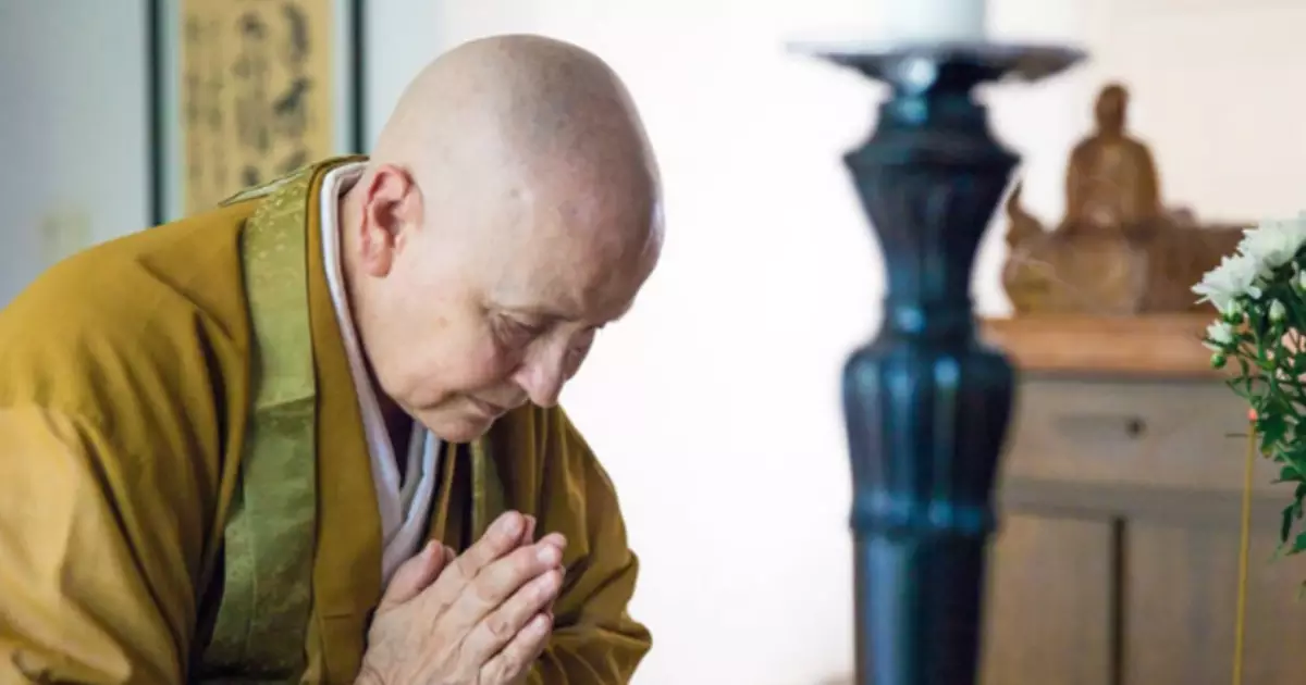 Monja Coen: como ser jornalista a fez ter contato com a ‘dor do mundo e a levou ao zen budismo