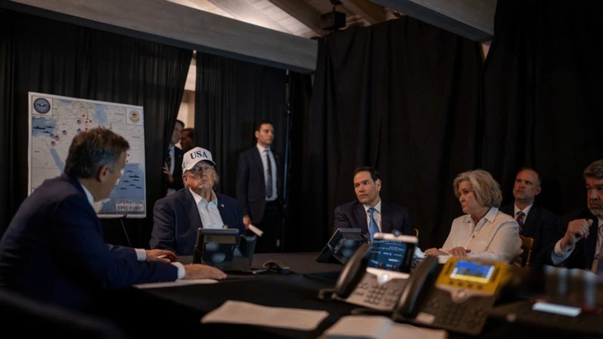 O que revelam as imagens da sala de guerra de onde Trump supervisionou ataque ao Irã G1