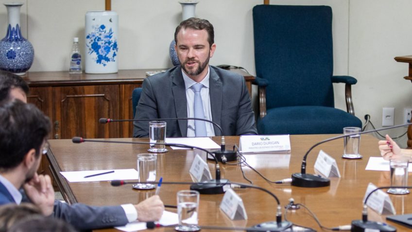 Lula faz 1ª reunião com Durigan como ministro