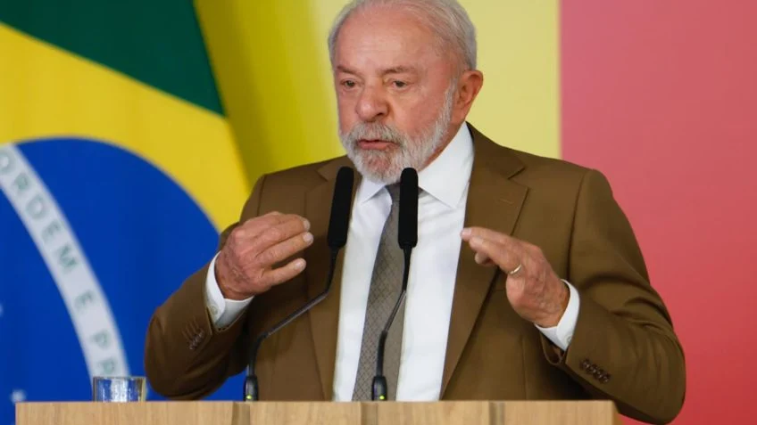 Lula sanciona PL Antifacção com veto e sem Alcolumbre no Planalto