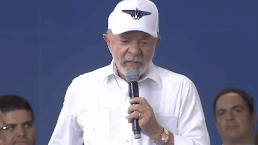 “Vocês são as pessoas honestas que querem que eu seja , diz Lula