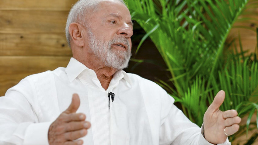 Lula rebate Trump, diz que Pix é do Brasil e não será alterado