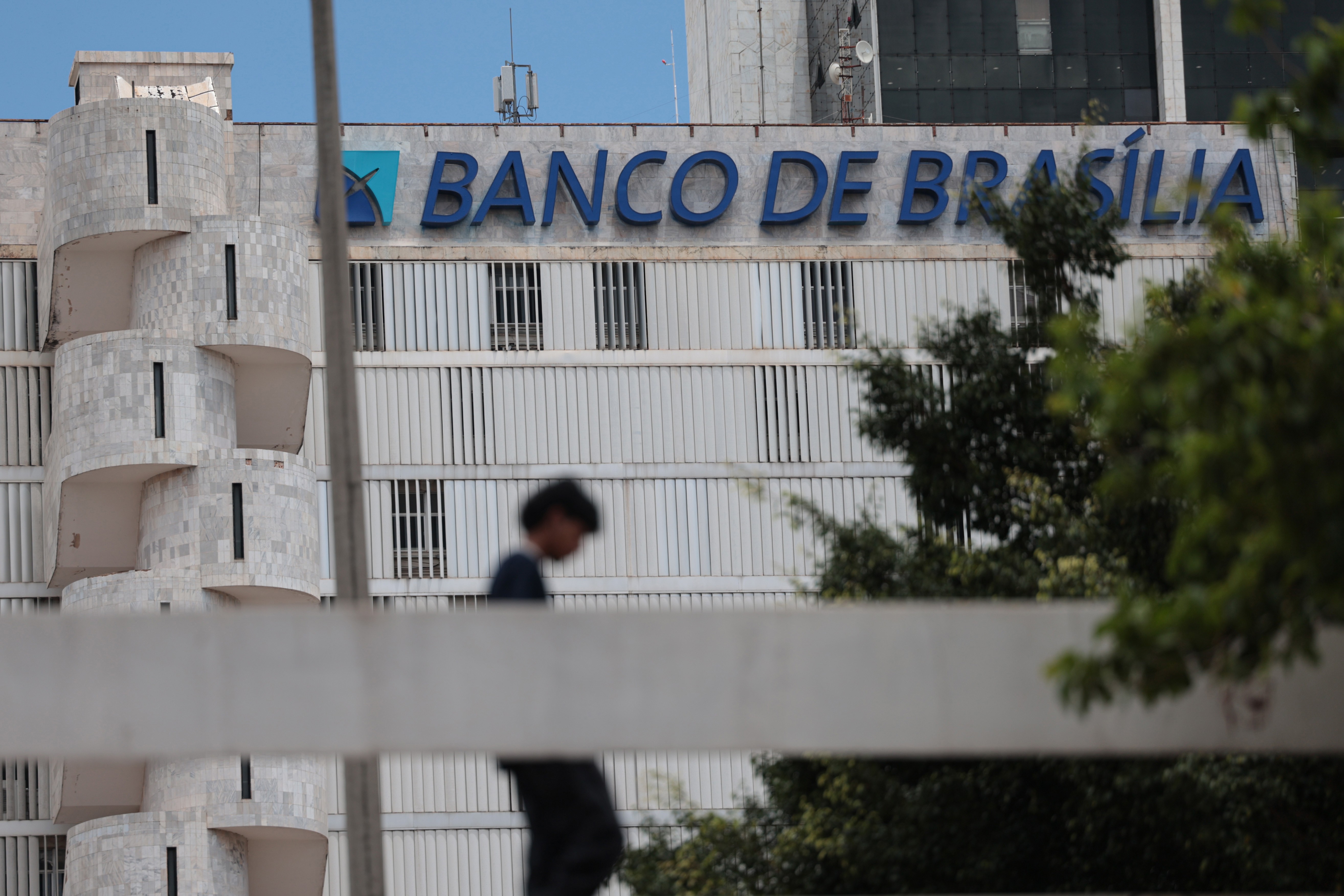 BRB anuncia acordo com Quadra Capital para vender R$ 15 bilhões em ativos do Master