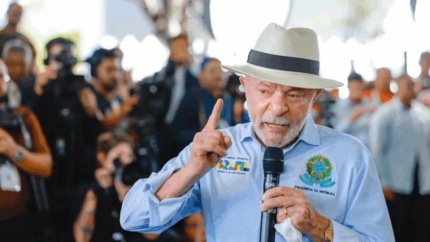 PCC e CV são terroristas para o povo da periferia, diz Lula