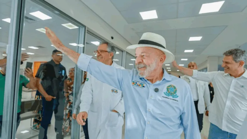 Governo Lula anuncia R$ 225 mi para equipamentos do SUS