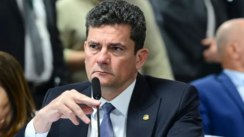 Moro rebate Gleisi e diz que bloqueará pretensões do PT no PR