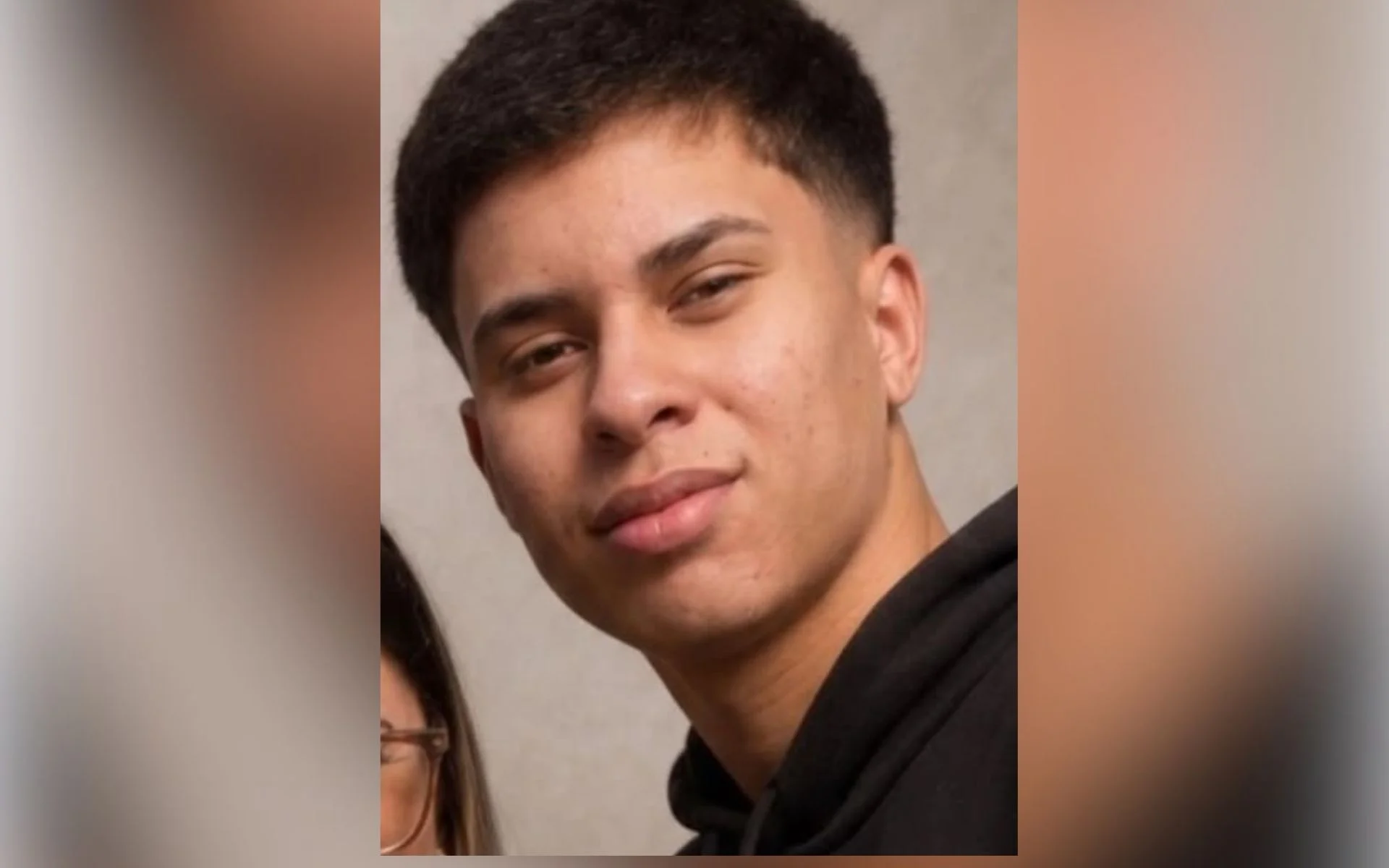 Adolescente que sumiu ao sair para entregar currículo é encontrado 25 horas após desaparecimento abc+