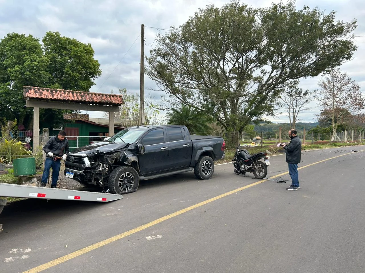 Motociclista morre em acidente entre carro e caminhonete em Taquara veja fotos abc+