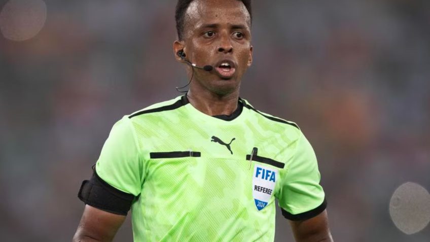 Fifa vai pagar salário integral a árbitro somali barrado nos EUA