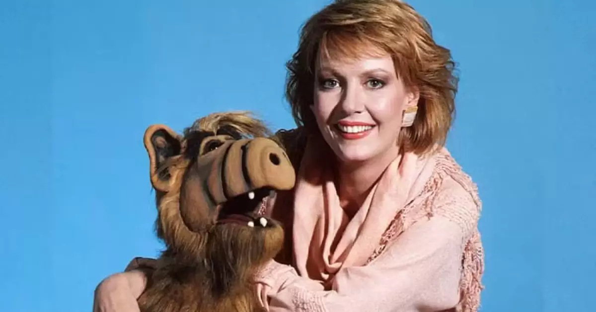 Morre a atriz Anne Schedeen, estrela de ‘Alf, O ETeimoso , aos 77 anos