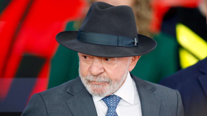 Governo Lula é aprovado por 48% e desaprovado por 47%, diz Nexus