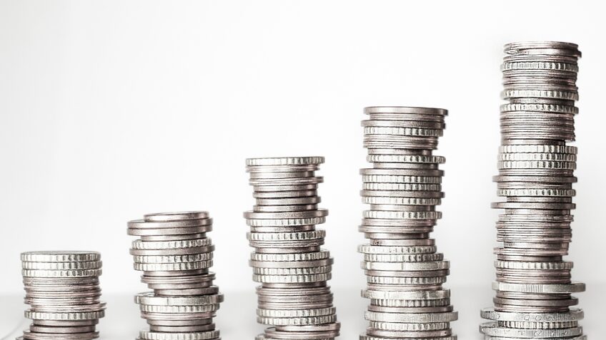 União paga R$ 834,8 milhões em dívidas garantidas em maio