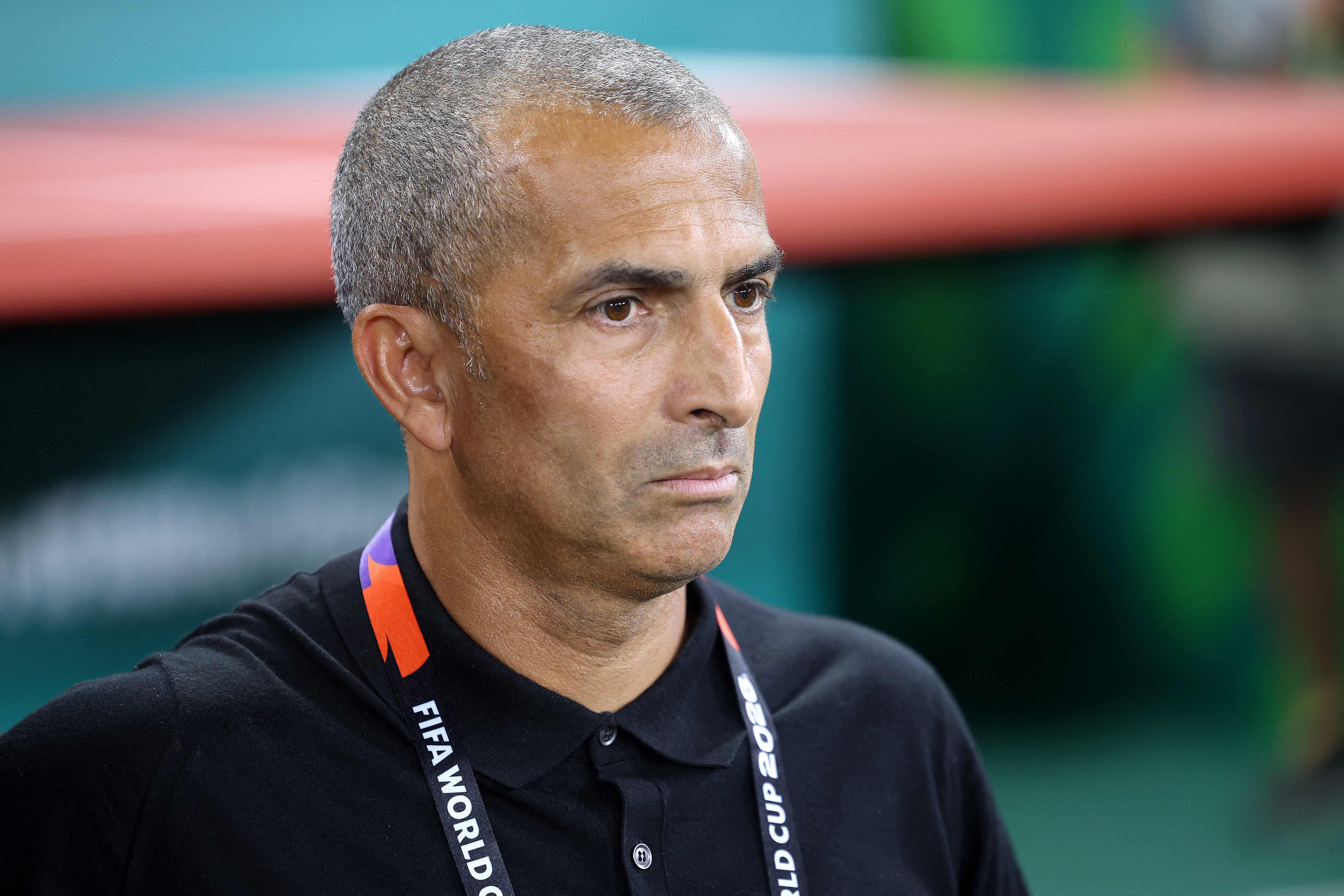 Tunísia demite técnico no meio da Copa do Mundo após goleada de 5 a 1, diz jornalista