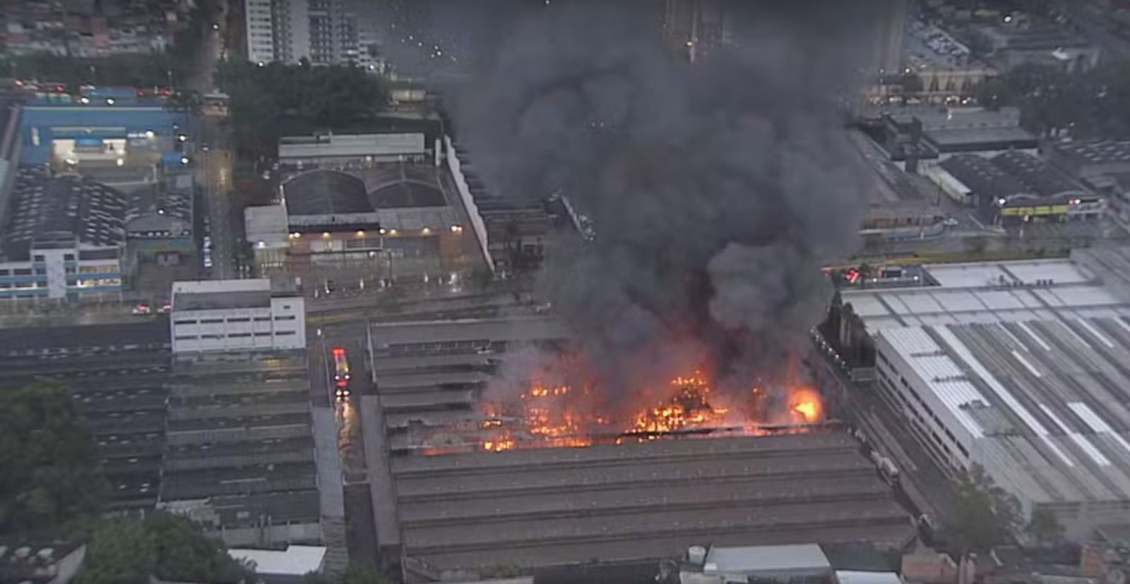 Incêndio de grandes proporções atinge distribuidora de tintas em Diadema (SP) | TMC