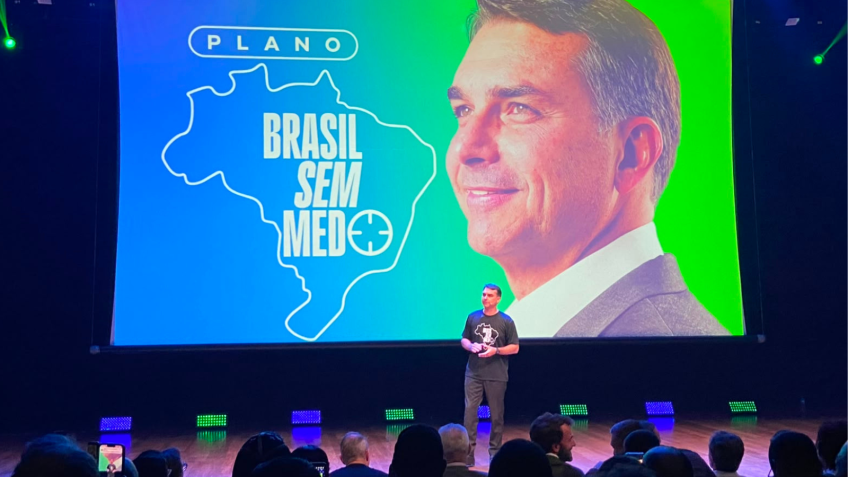 Flávio propõe maioridade aos 16, penas mais duras e presídios à Bukele