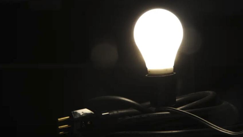 Leilão deve adicionar R$ 2,3 bi na conta de luz até abril de 2027