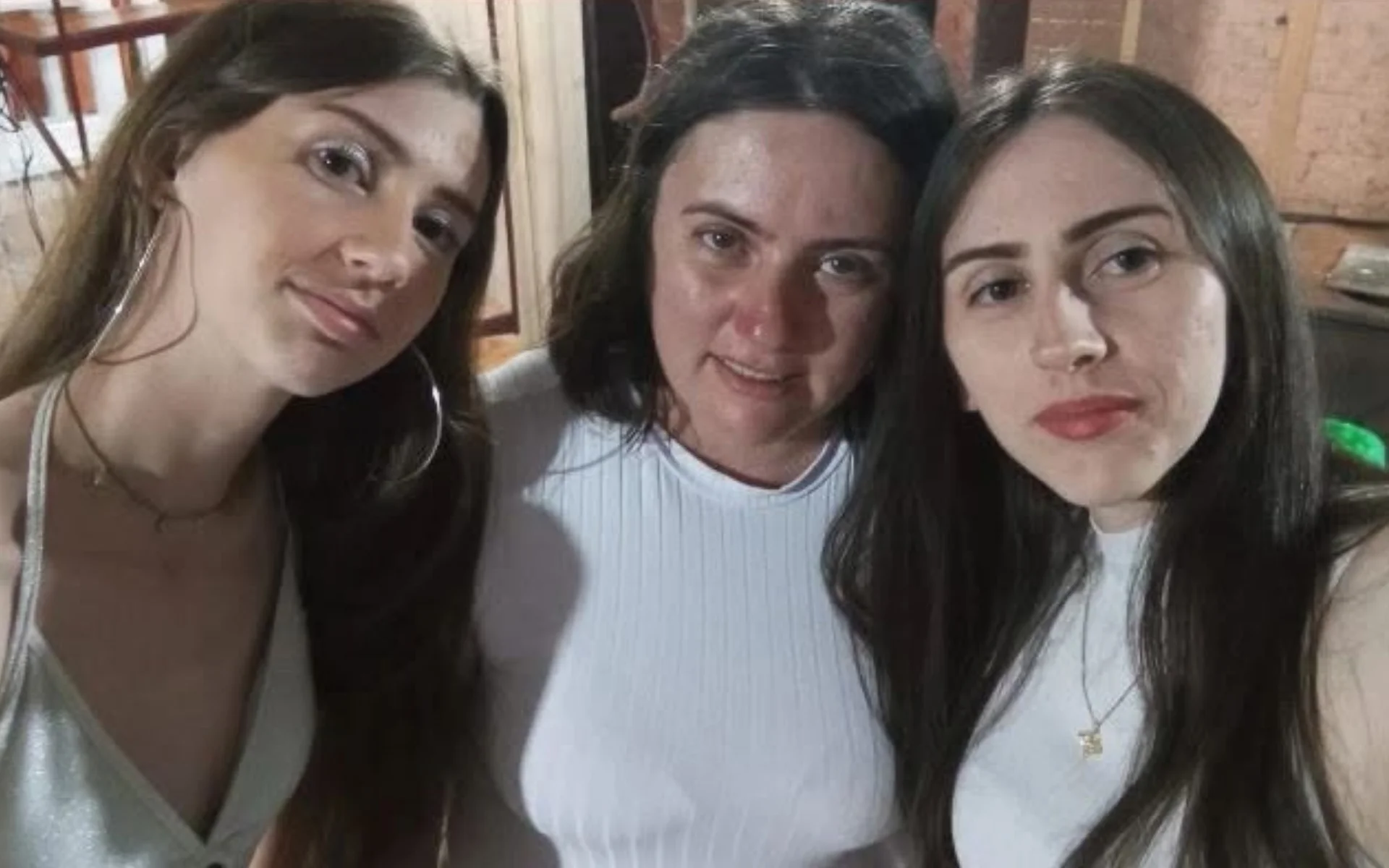 Identificadas mãe e filhas que morreram em colisão frontal com carreta no RS abc+