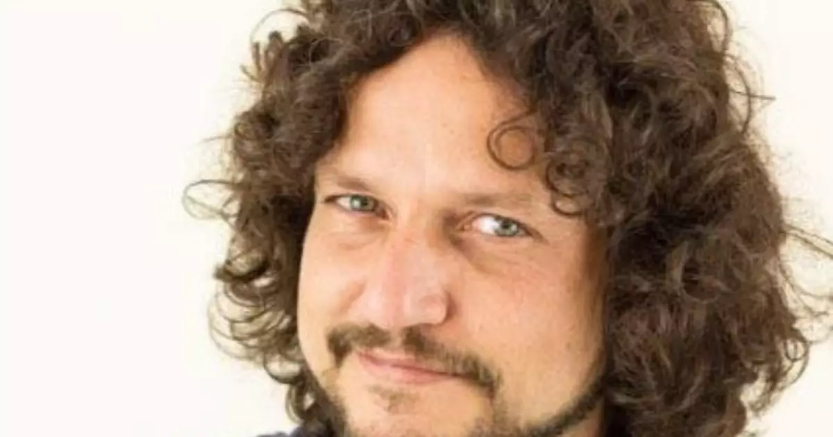 Morre Edward Boggiss, ator de ‘Malhação e ‘Sandy e Junior , aos 49 anos