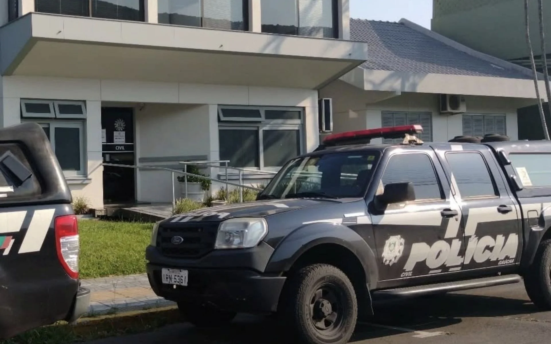 Símbolo com sangue na cozinha: Suspeito de matar idoso no RS é preso em Balneário Camboriú abc+