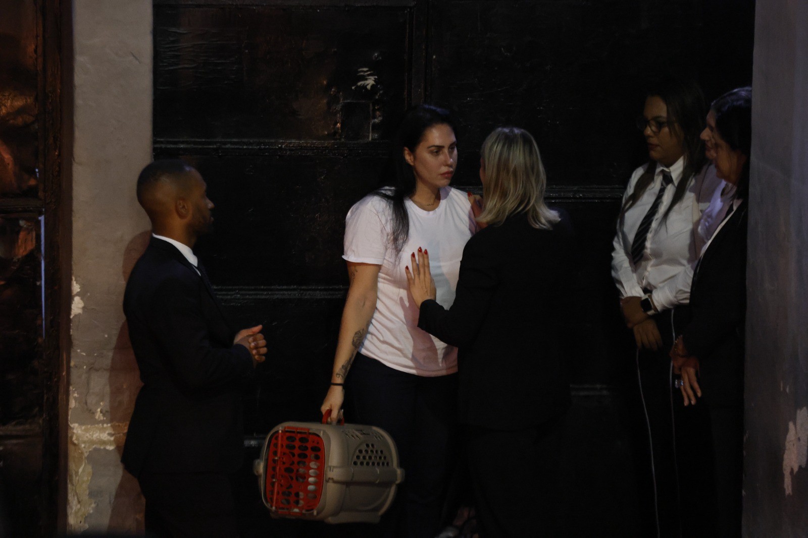 Monique Medeiros, mãe de Henry Borel, é demitida do cargo de professora do município do Rio