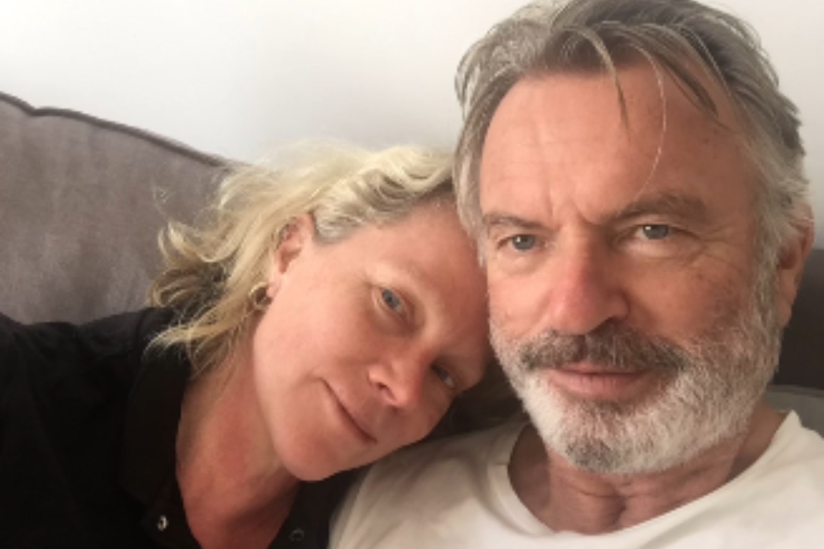 Última namorada de Sam Neill presta homenagem após sua morte 