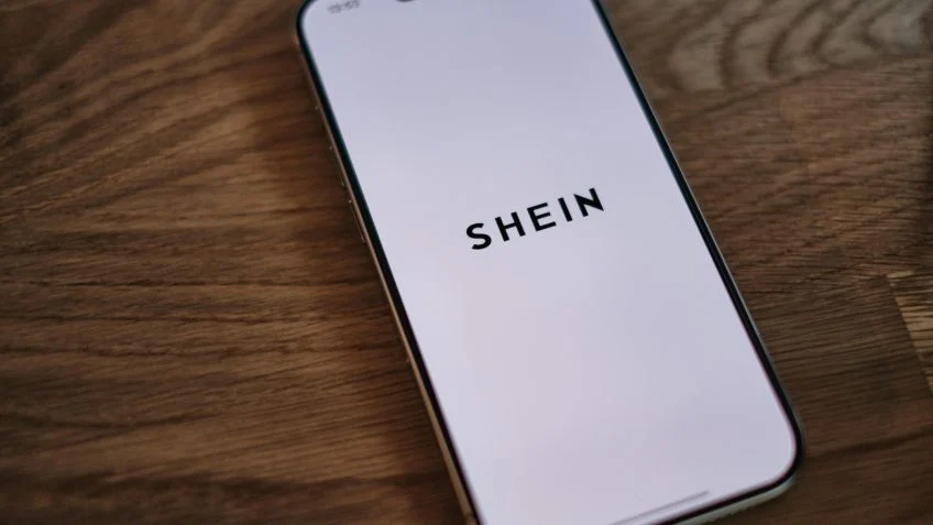Shein consegue aprovação de Pequim para IPO em Hong Kong