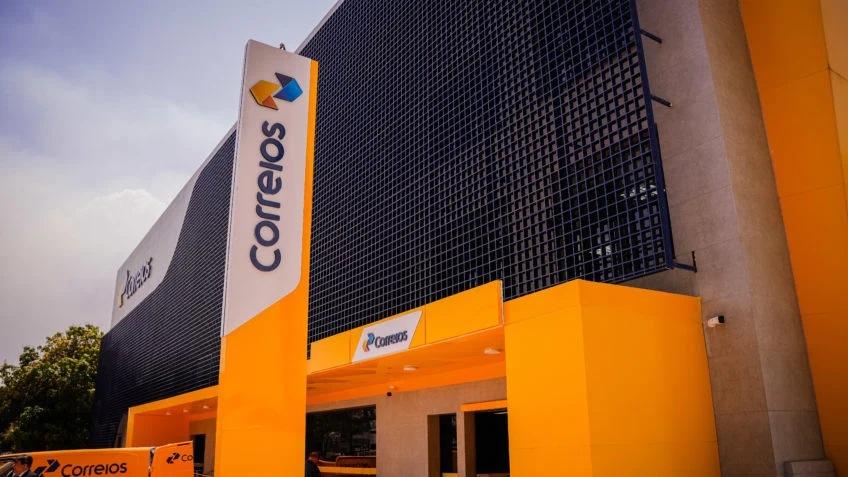 TST quadruplica indenização de carteiro sequestrado no ES