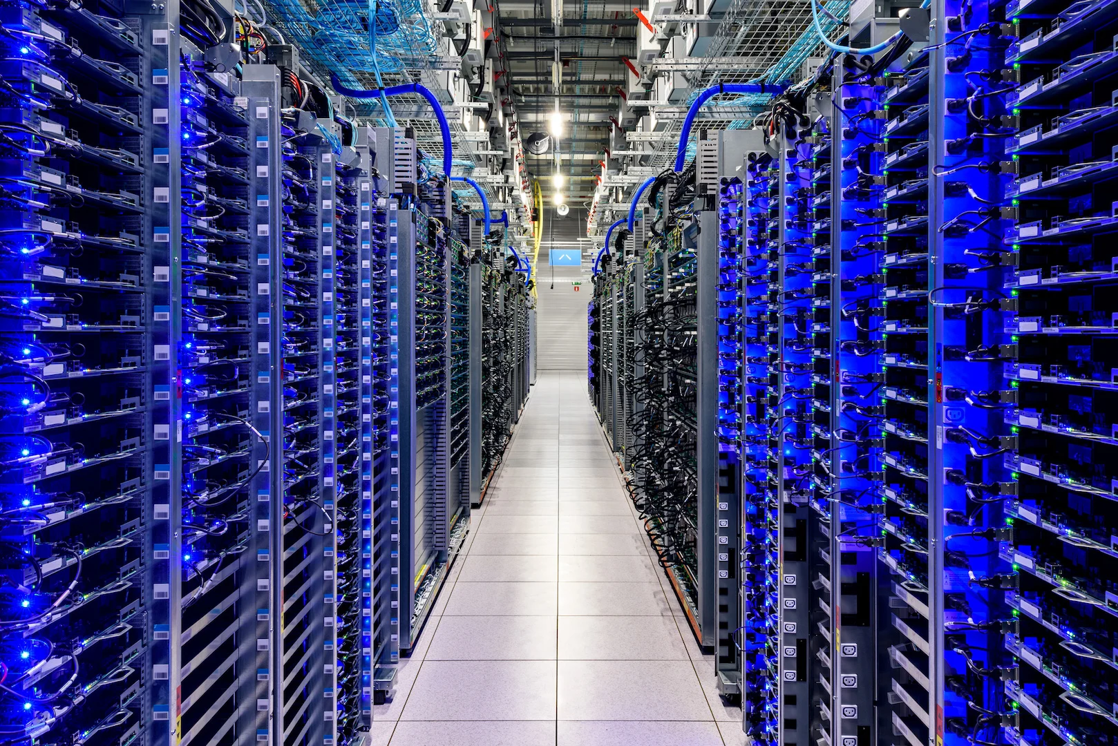 Nova York suspende construção de grandes data centers por 1 ano