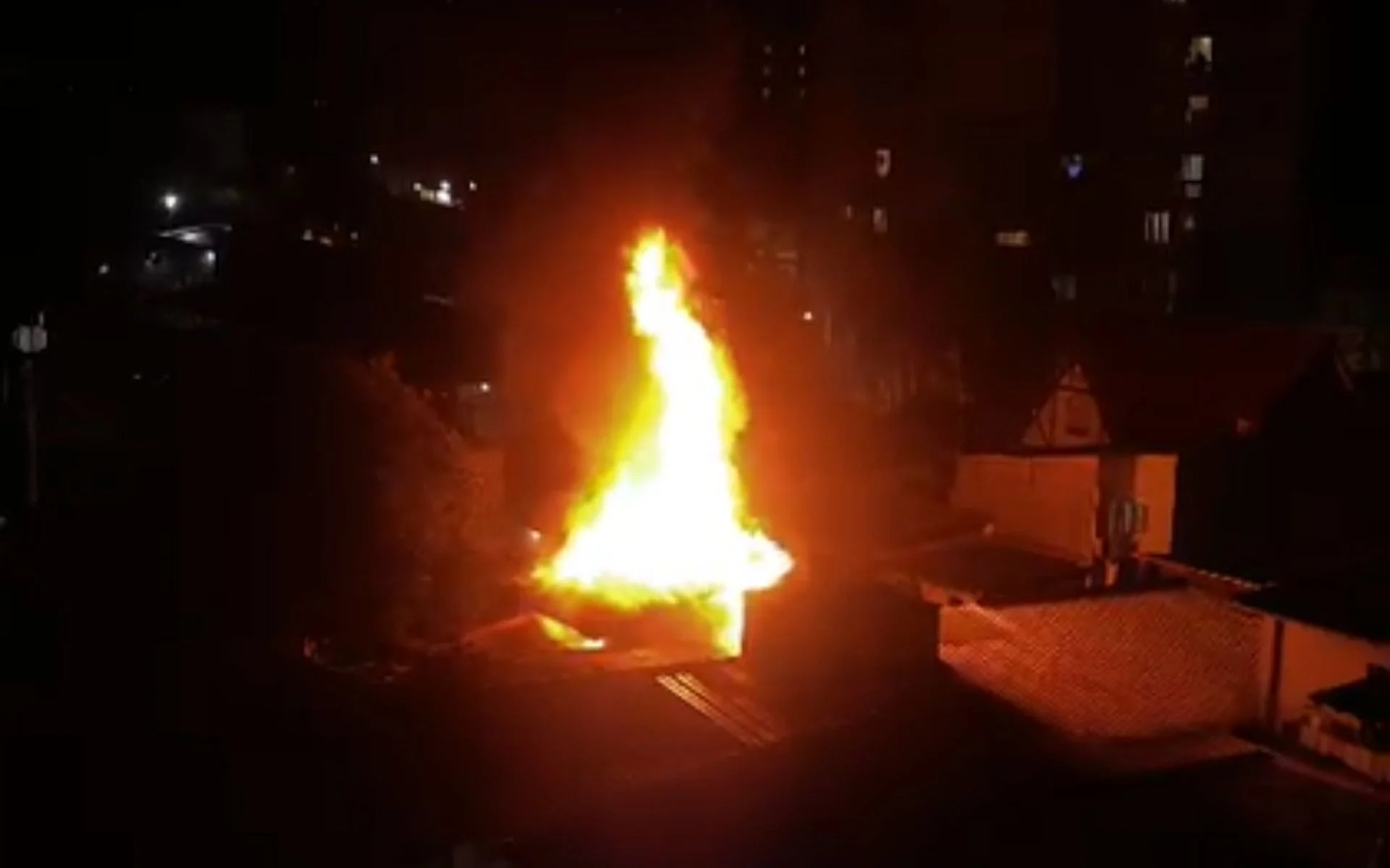 Curto em aquecedor pode ter causado incêndio em casa de São Leopoldo abc+