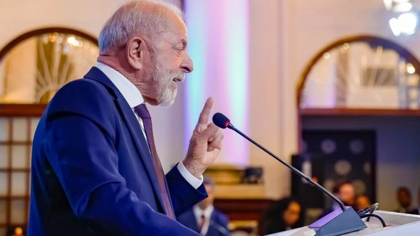 Governo Lula é aprovado por 48% e desaprovado por 47%, diz Quaest
