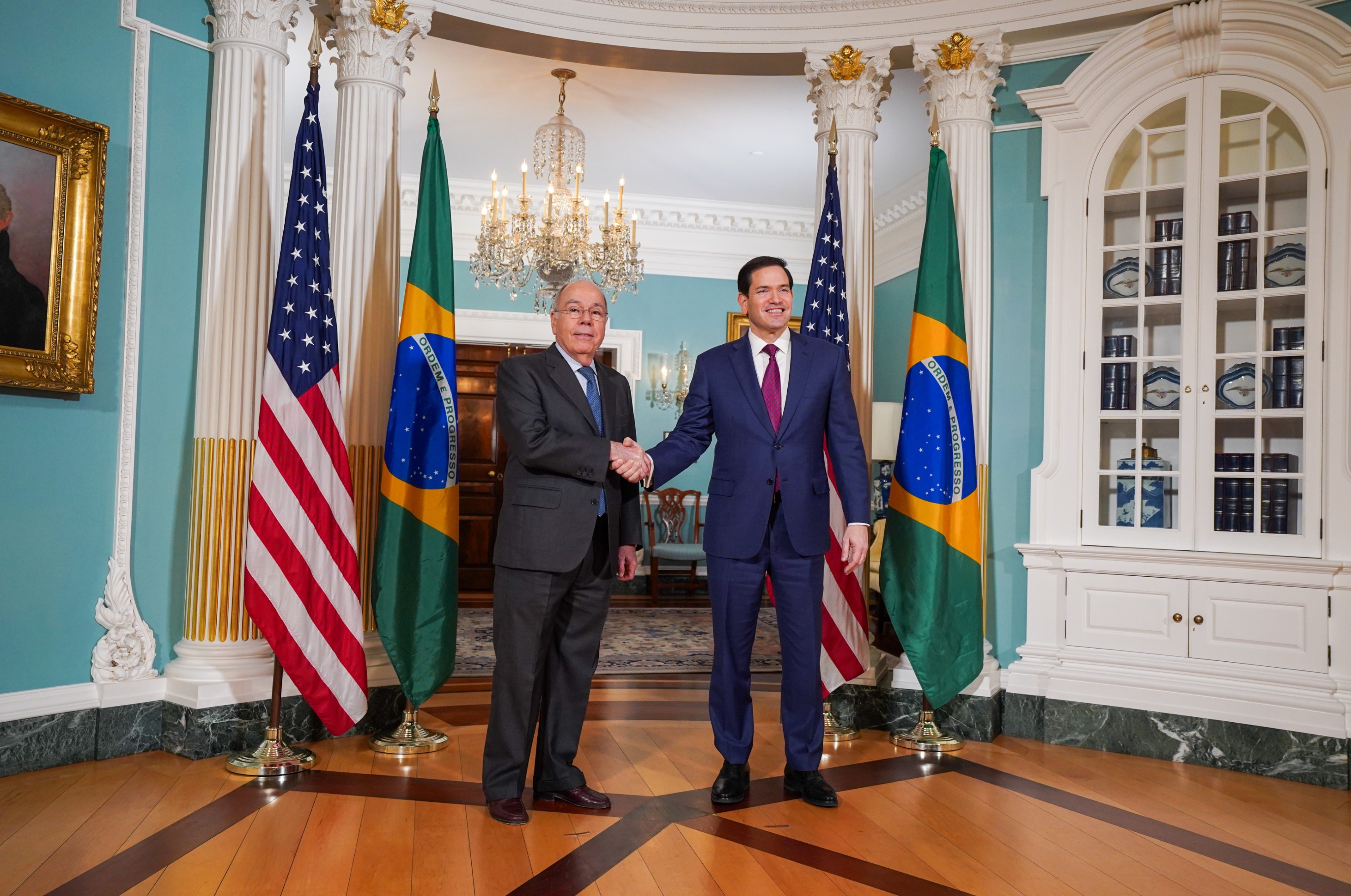 Tarifaço dos EUA: Brasil relata mais de 30 reuniões de negociação G1
