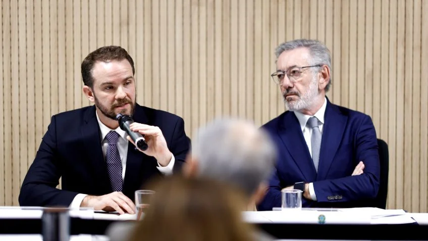 Governo promete apoio a afetados por tarifaço, mas não define valores