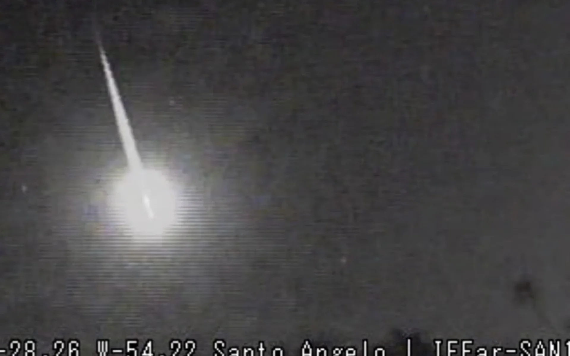 Impressionante Meteoro explode e deixa clarão no céu do RS veja vídeo abc+