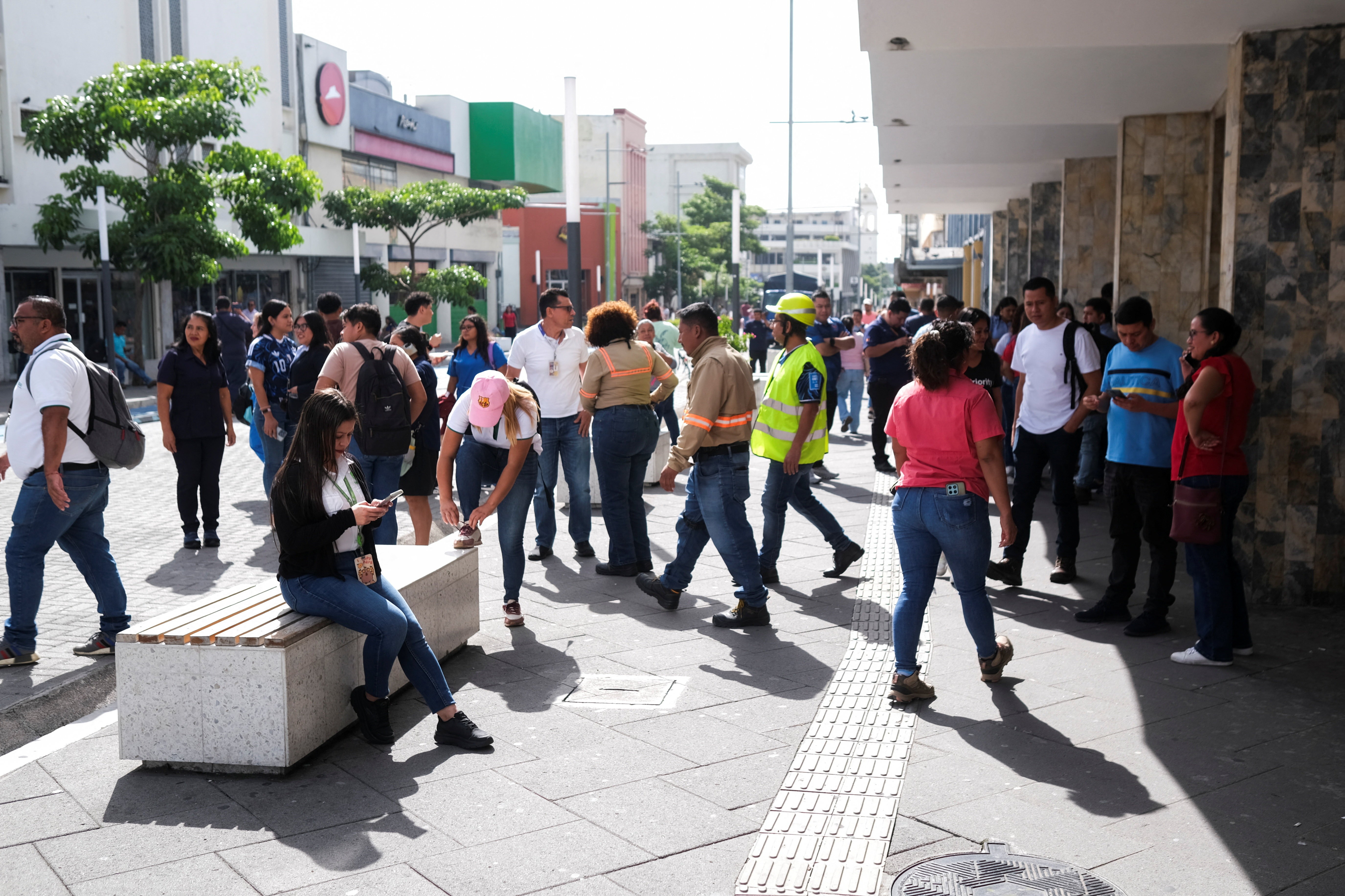 Terremoto de magnitude 7,4 atinge o México, e EUA emitem aleta de tsunami G1
