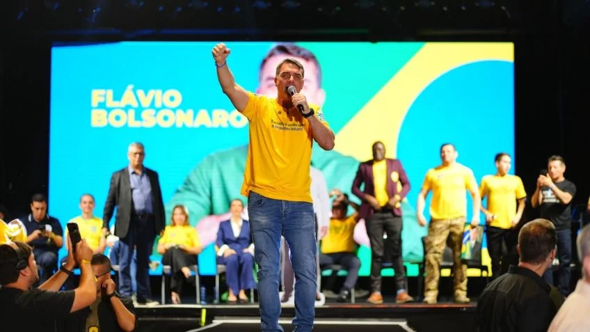 Flávio chama Lei Maria da Penha de “pedaço de papel”