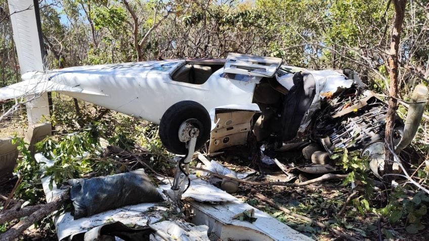 Queda de avião deixa 2 mortos em Palmas