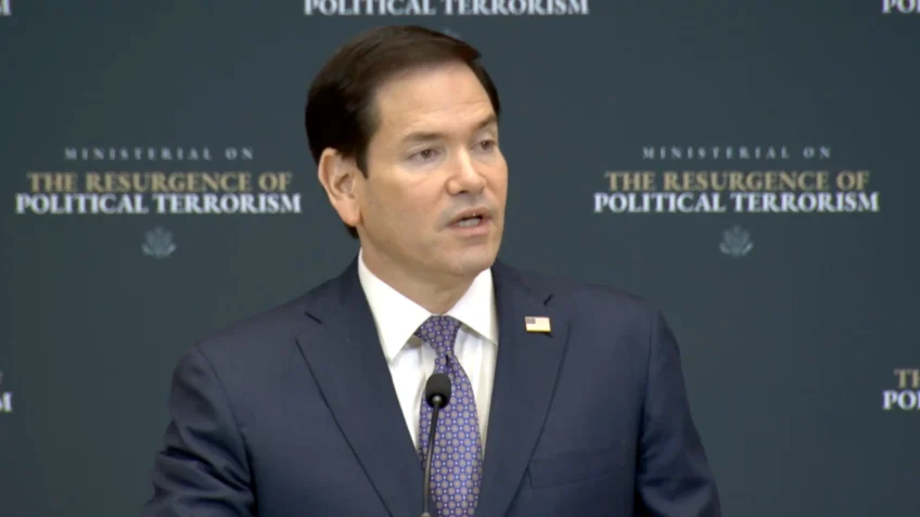 Marco Rubio pede que Cuba liberte mais de 700 “presos políticos”