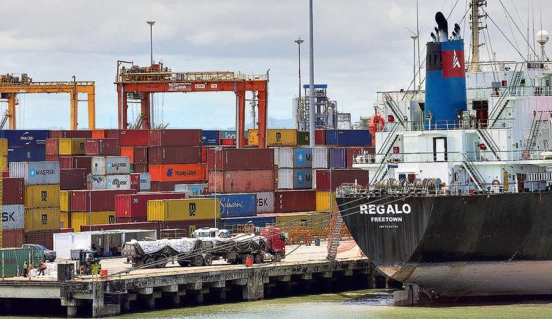 Governo reúne setores de máquinas, calçados, plástico e têxteis para discutir impacto do tarifaço dos EUA