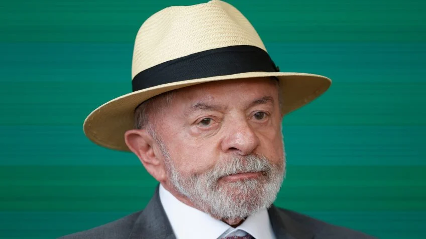 Governo Lula é desaprovado por 50% e aprovado por 46%, diz pesquisa