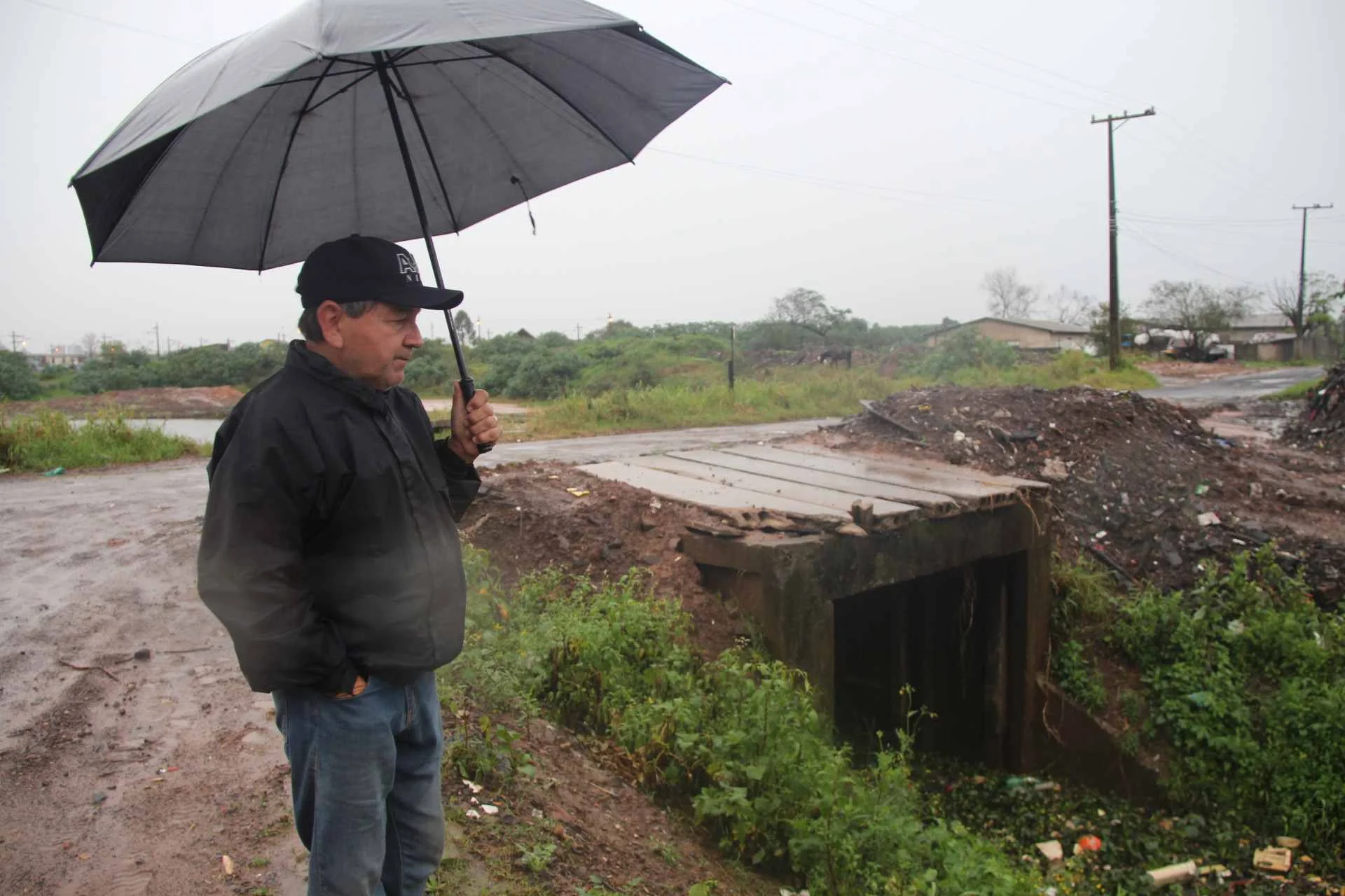 Mesmo sob alerta vermelho do Inmet, Novo Hamburgo registra apenas alagamentos pontuais e mantém monitoramento abc+