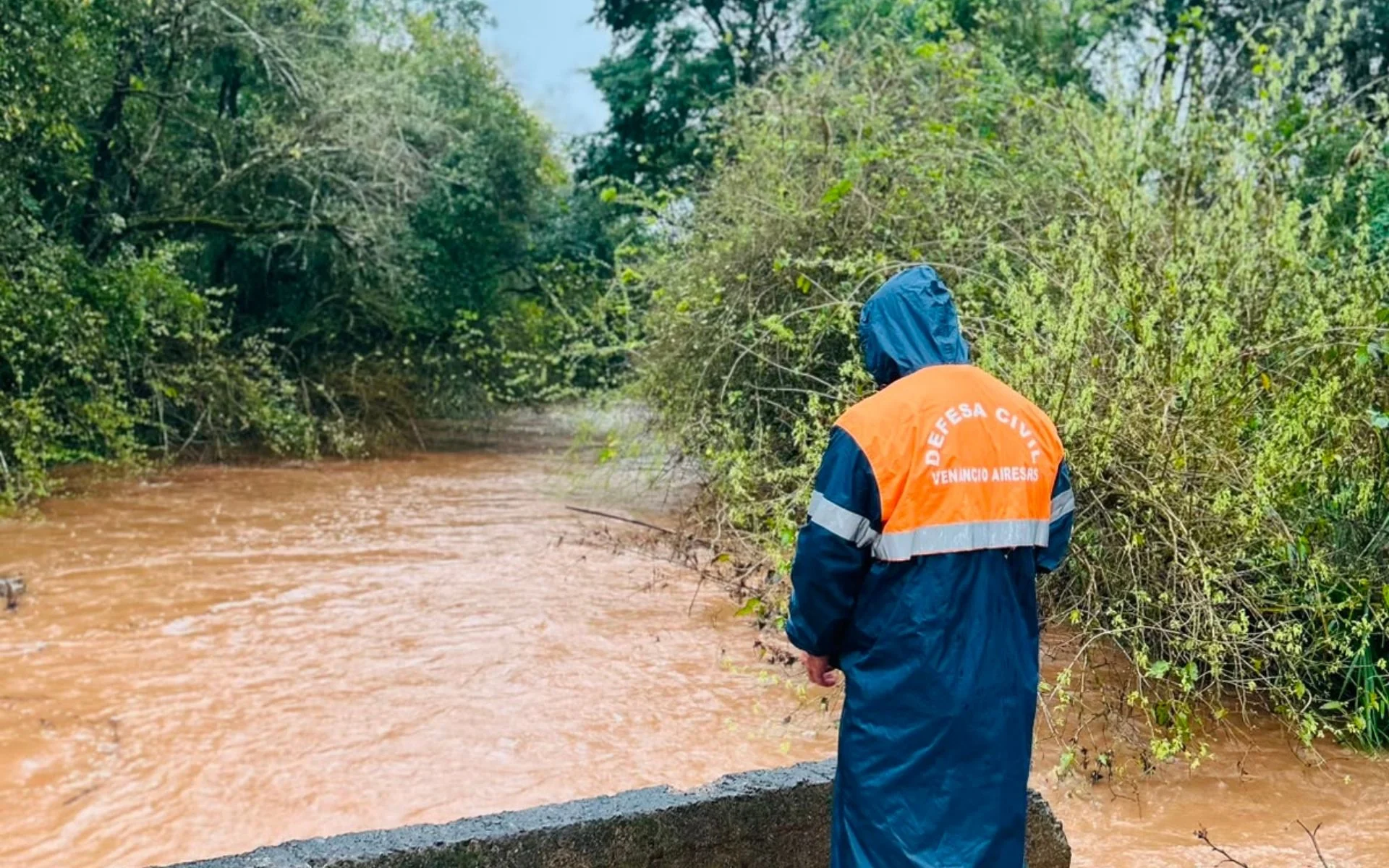 Cidade do RS tem alerta para possível evacuação e pede que moradores se preparem para deixar residências abc+